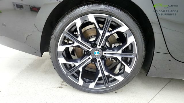 Used 2025 BMW 330i xDrive Sedan AWD/4WD image 62