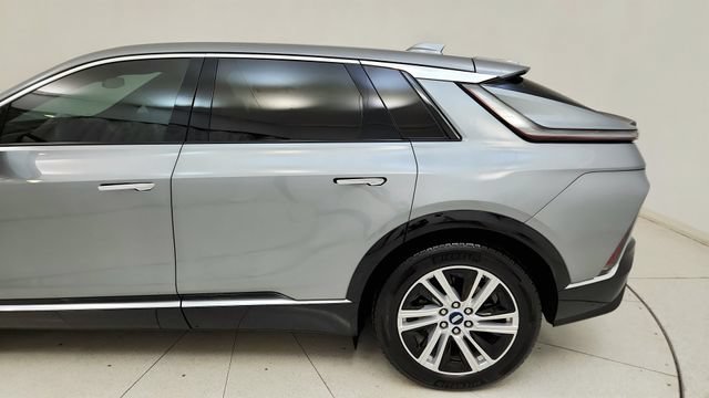 Used 2024 Cadillac Lyriq Tech RWD image 24