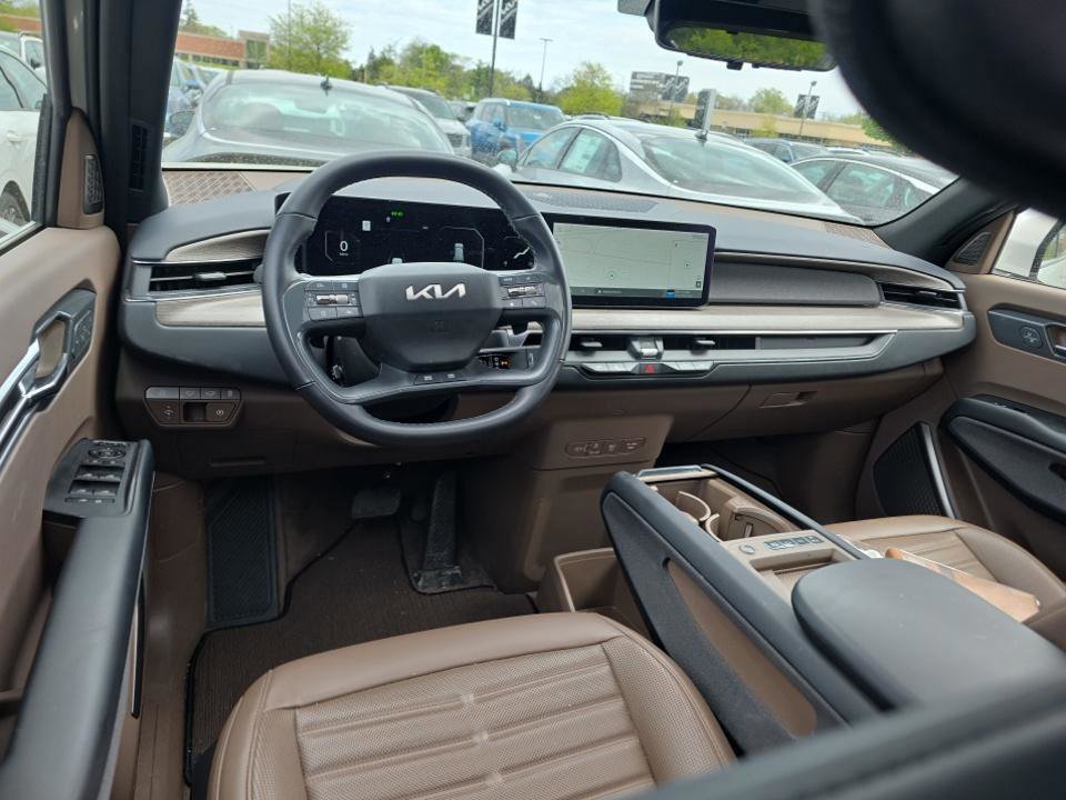 Certified 2024 Kia EV9 Land AWD/4WD image 6