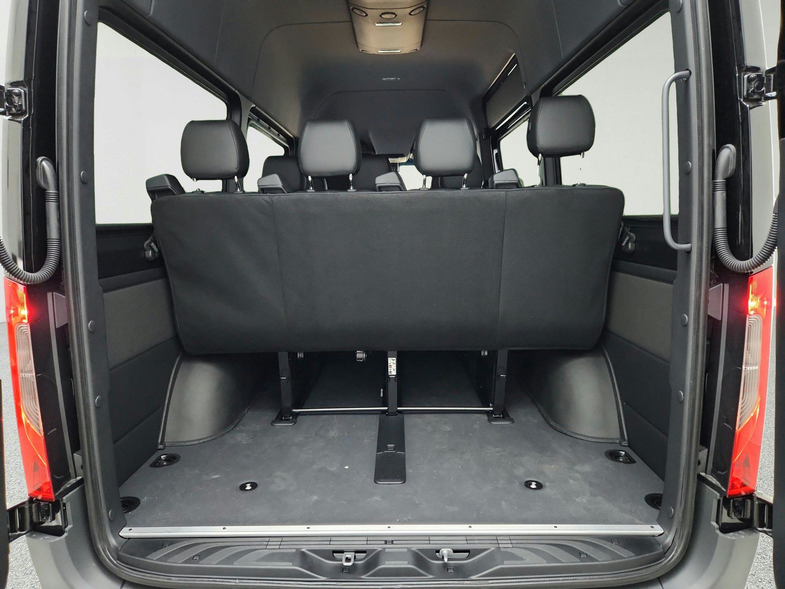 New 2026 Mercedes-Benz Sprinter 2500 image 25