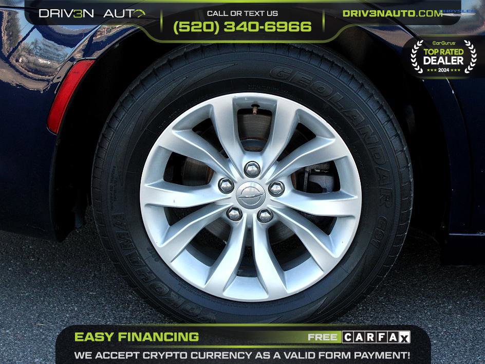 Used 2016 Chrysler 300 Limited image 9