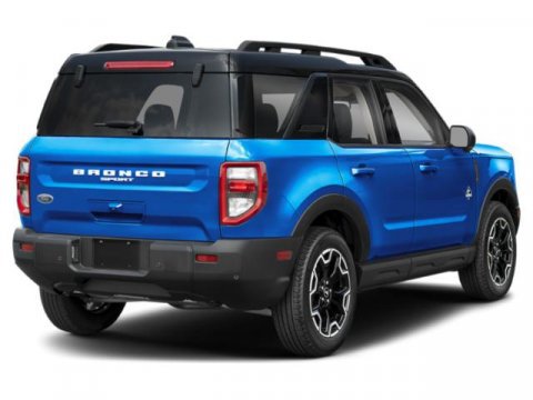 Used 2025 Ford Bronco Sport Outer Banks image 2
