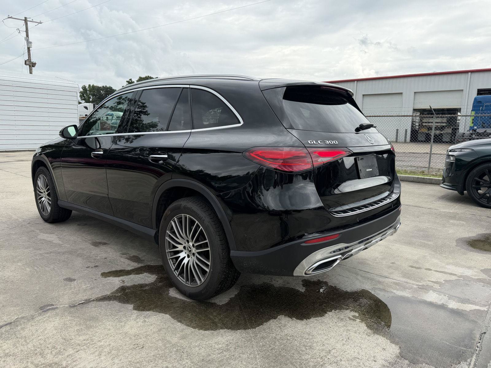 Used 2025 Mercedes-Benz GLC 300 4MATIC image 20