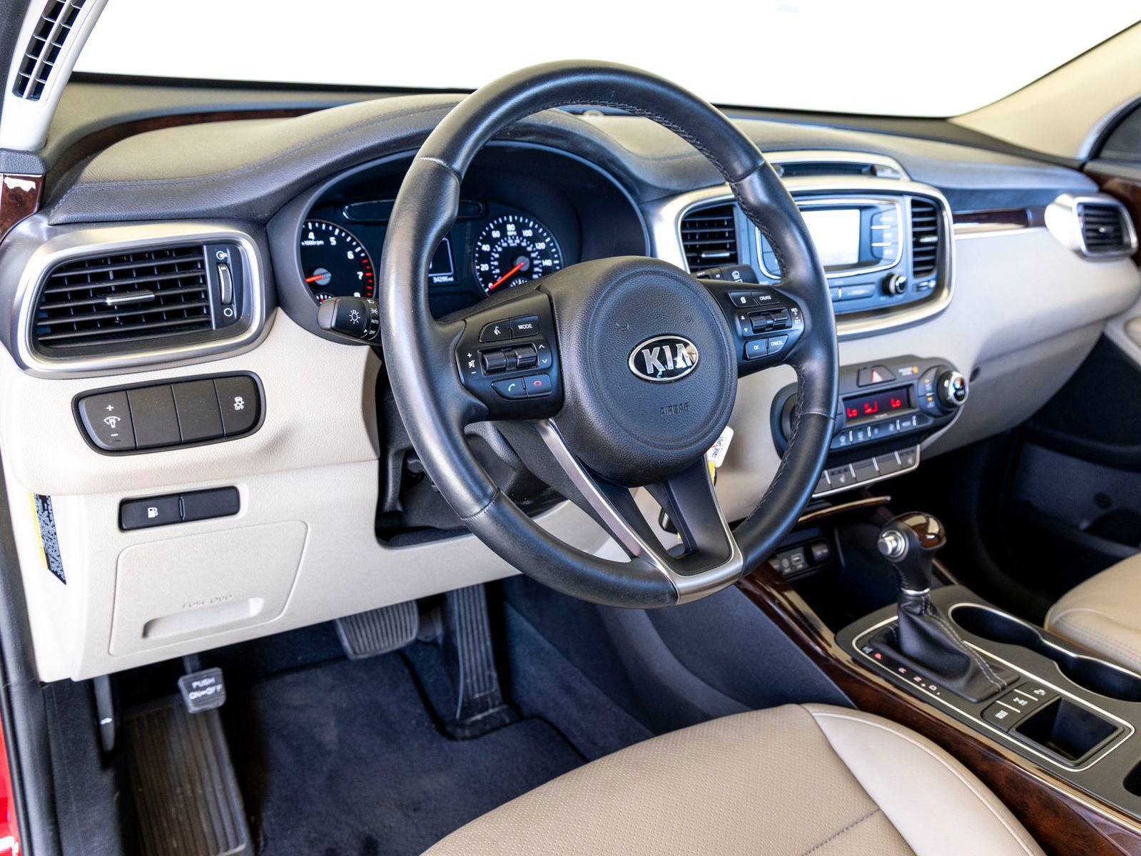 Used 2016 Kia Sorento EX image 17