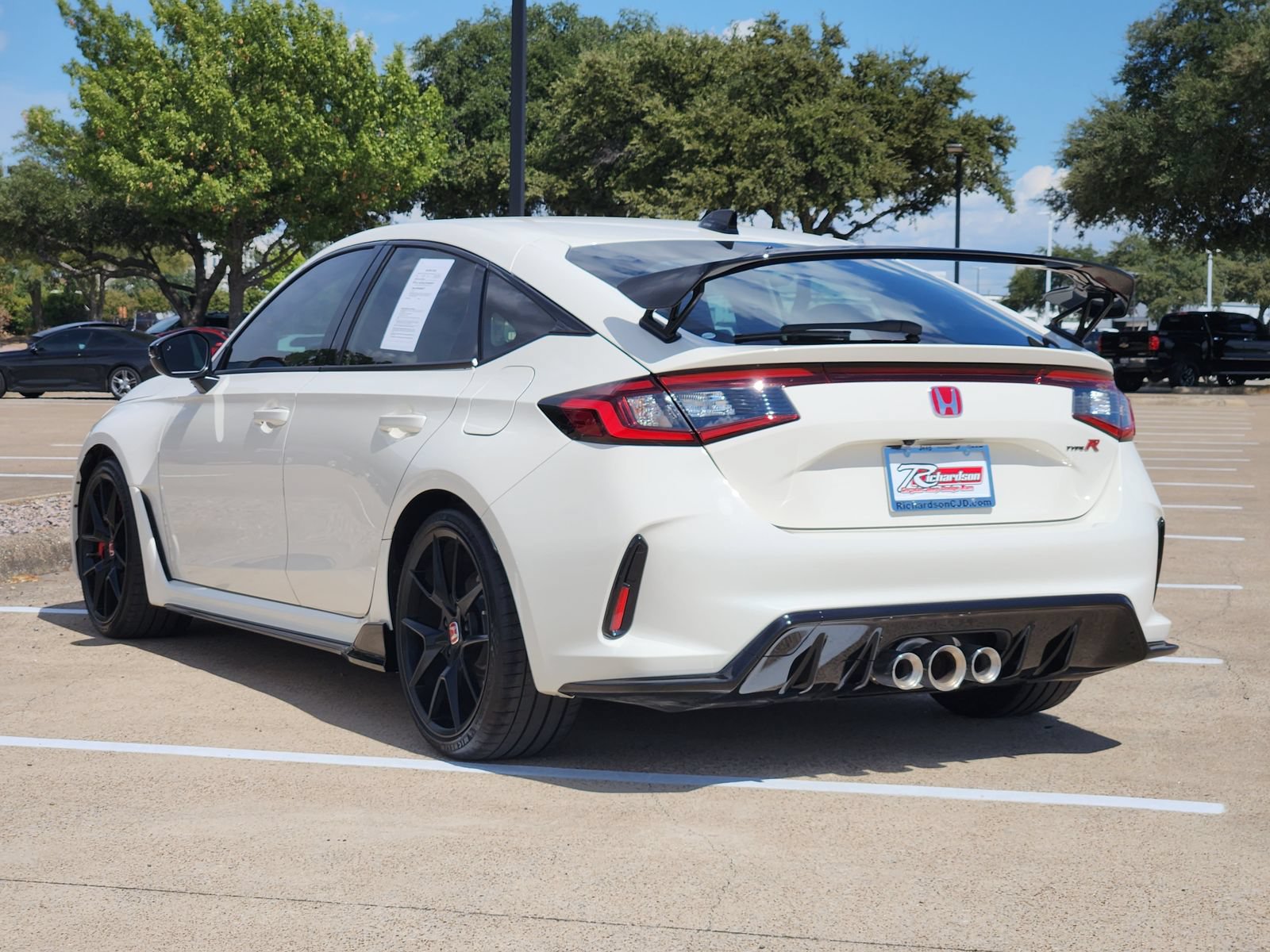 Used 2025 Honda Civic Type R image 4