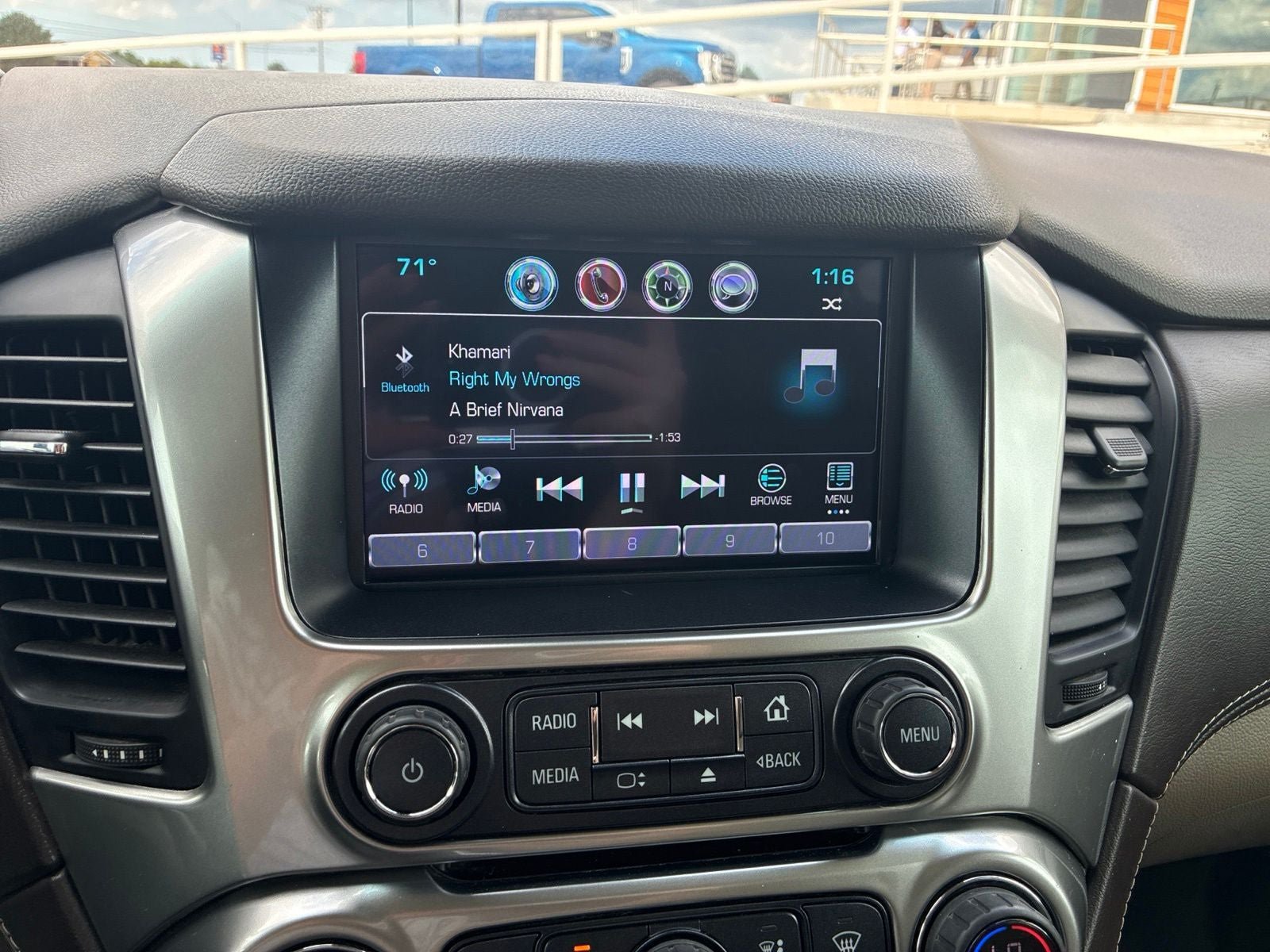 Used 2020 Chevrolet Tahoe LT w/ Luxury Package AWD/4WD image 25