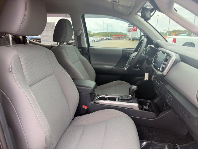 Used 2021 Toyota Tacoma 2WD Double Cab image 12