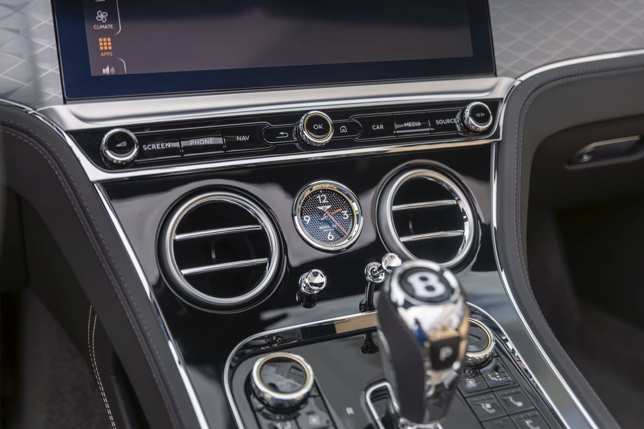 Certified 2024 Bentley Continental GT V8 AWD/4WD image 44