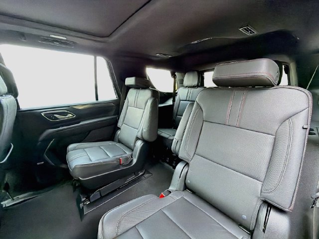 Used 2023 Chevrolet Tahoe RST w/ Luxury Package AWD/4WD image 23