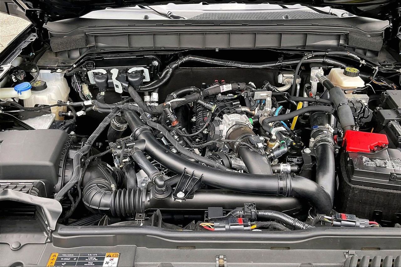 Used 2023 Ford Bronco Wildtrak image 37