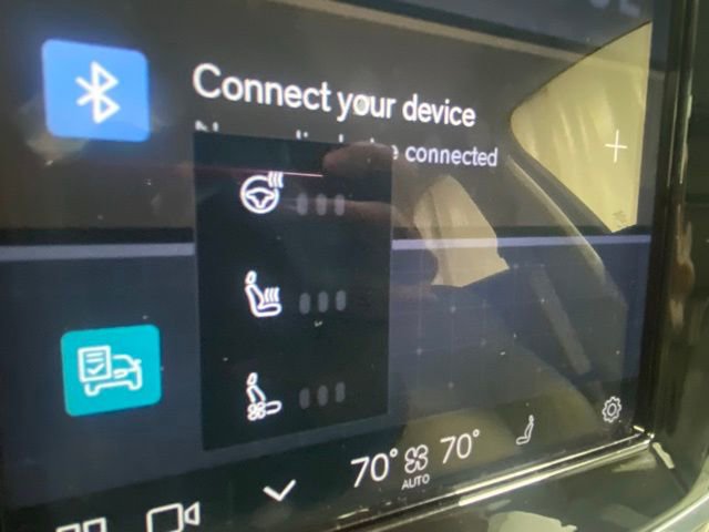 Used 2025 Volvo S90 T8 Ultra w/ Lounge Package image 24