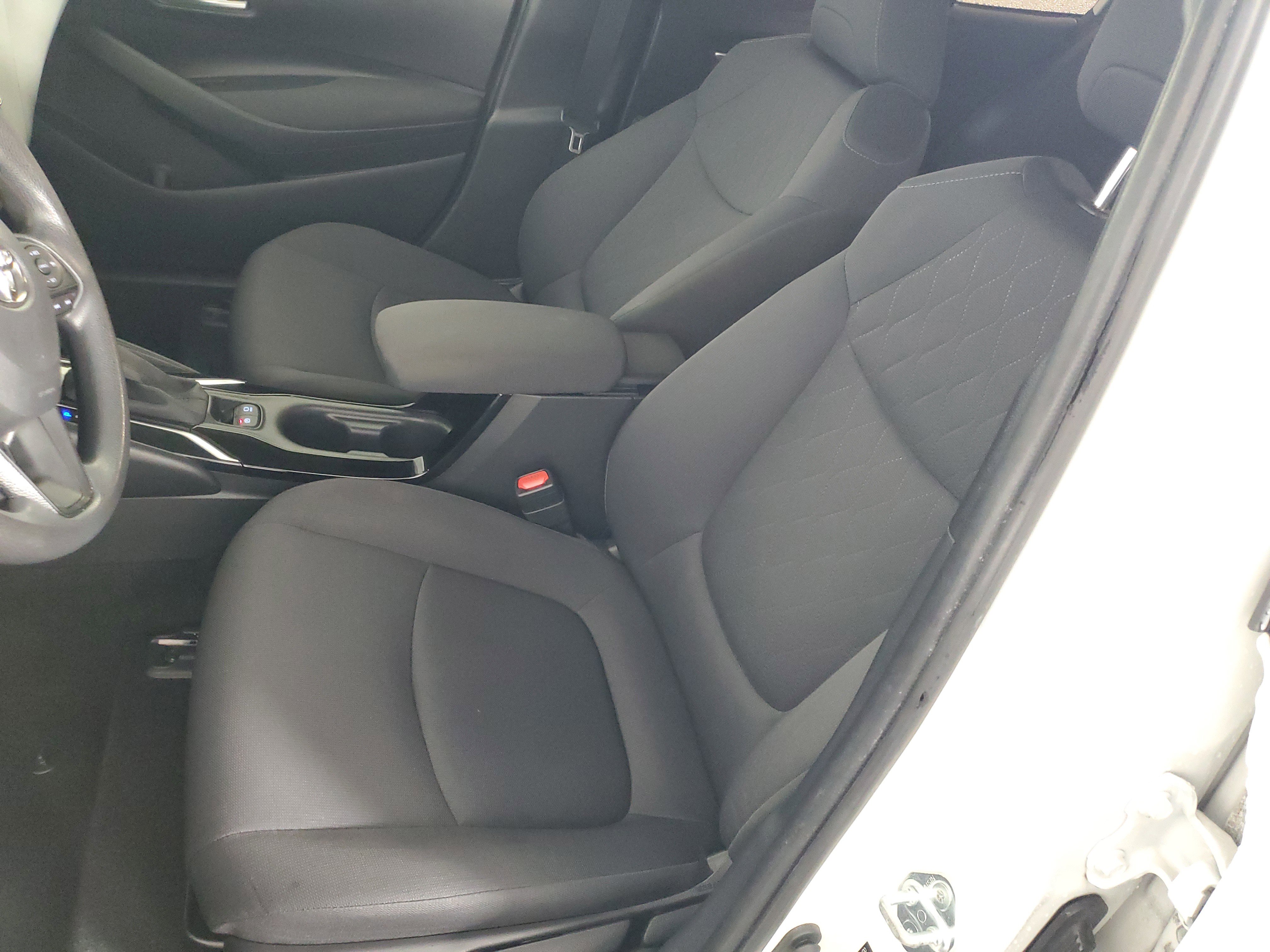 Used 2021 Toyota Corolla LE w/ Carpet Mat Package (TMS) image 12