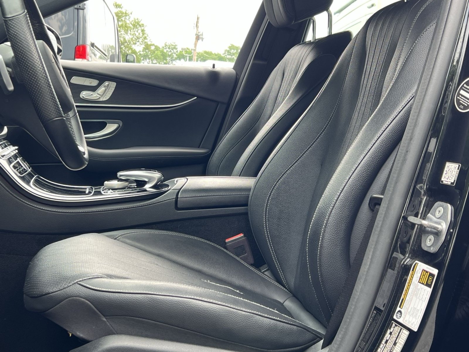 Used 2017 Mercedes-Benz E 300 4MATIC image 18