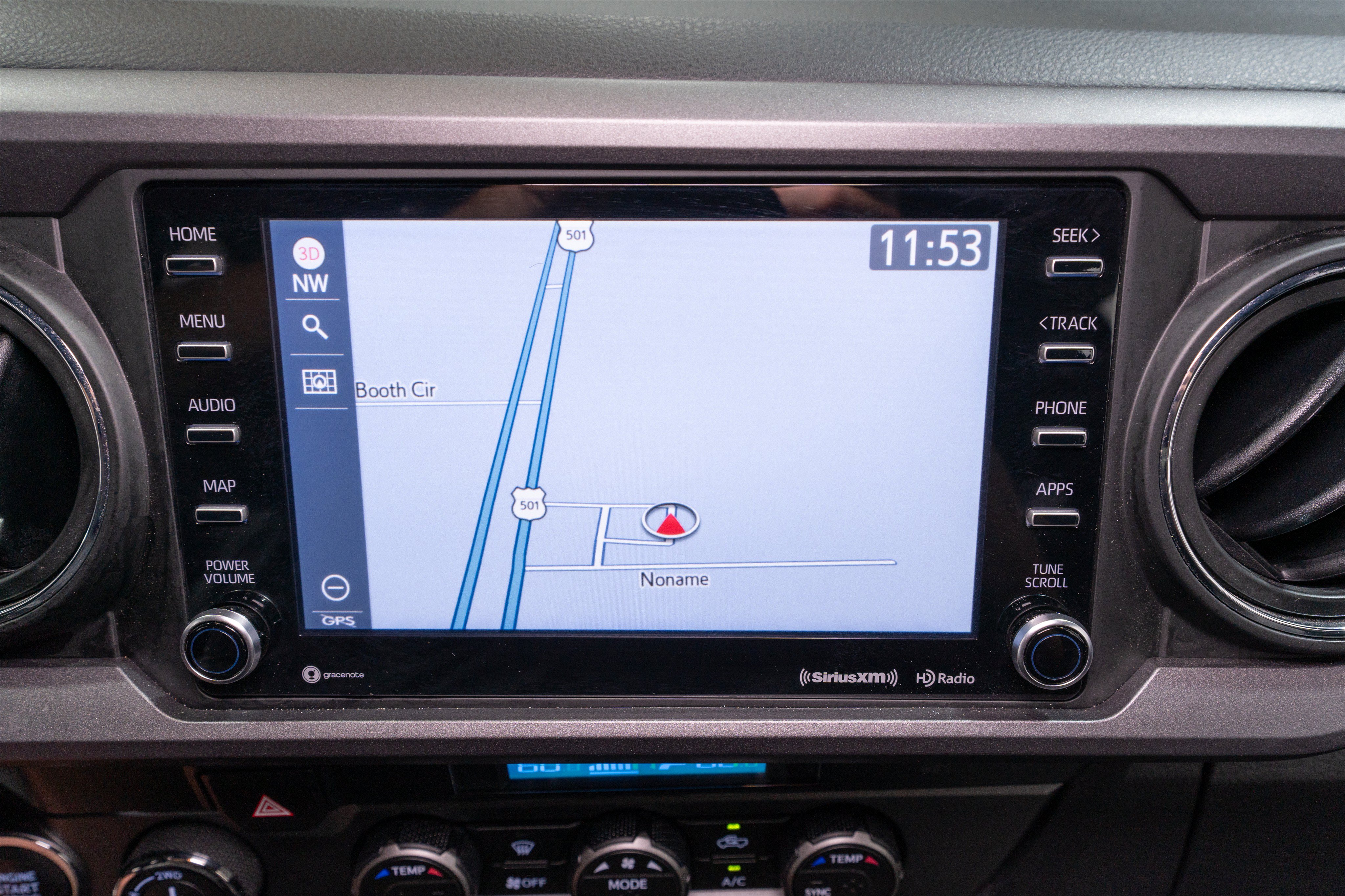Used 2023 Toyota Tacoma TRD Sport AWD/4WD image 17
