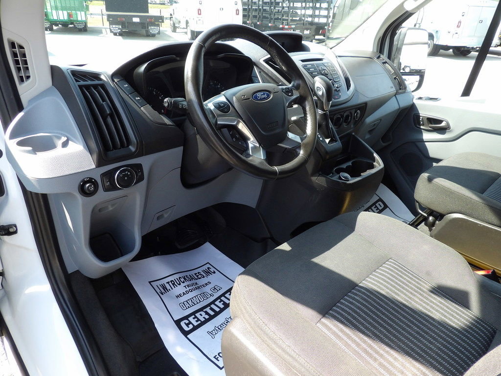 Used 2019 Ford Transit 150 XLT RWD image 16