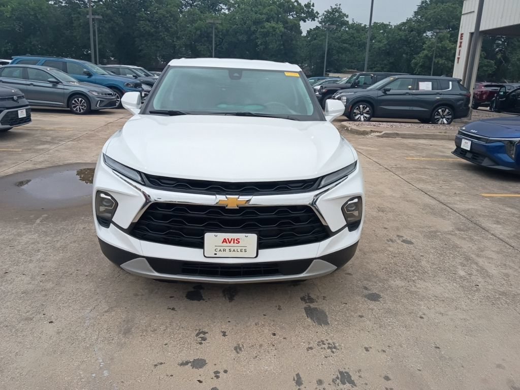 Used 2025 Chevrolet Blazer LT FWD image 5