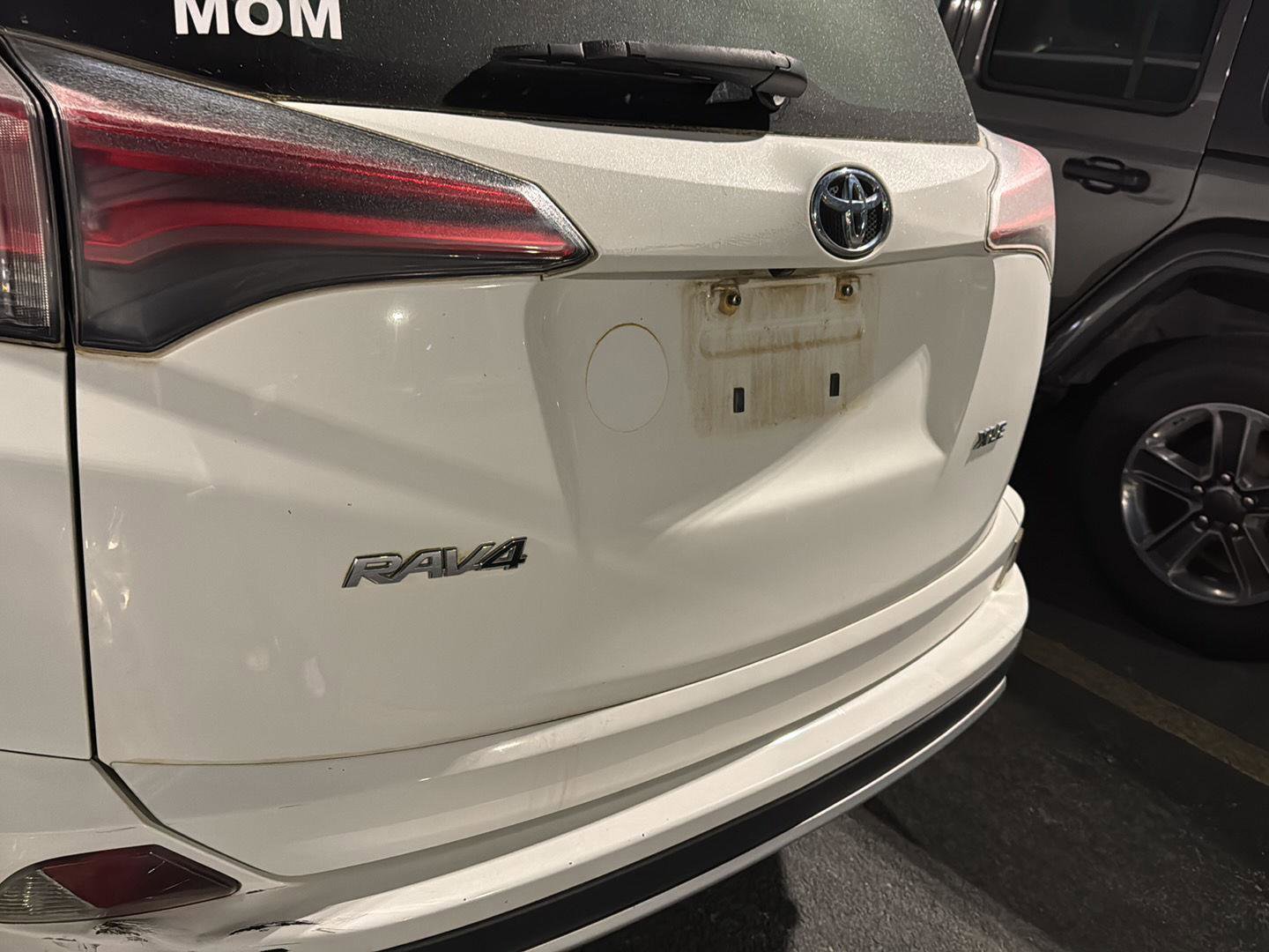 Used 2016 Toyota RAV4 XLE image 9