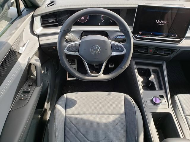 New 2026 Volkswagen Tiguan SE R-Line image 10