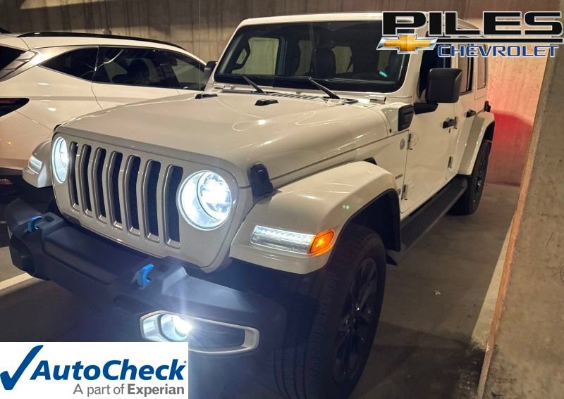 Used 2023 Jeep Wrangler Unlimited Sahara w/ Cold Weather Group AWD/4WD image 1