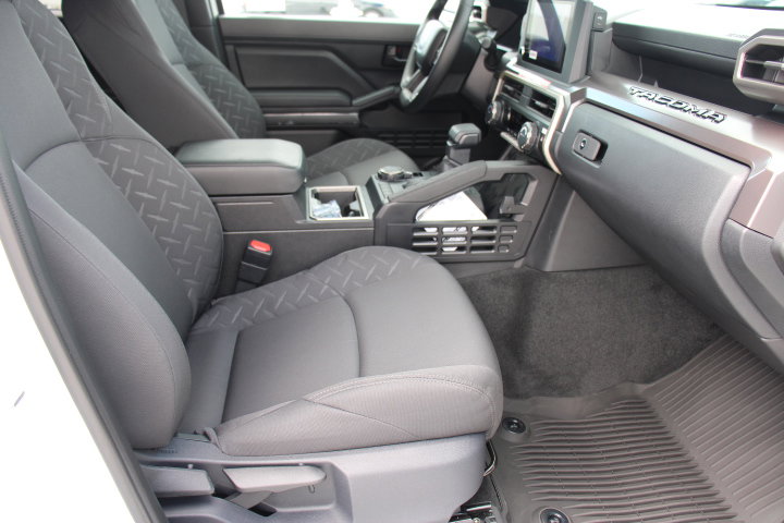 Certified 2026 Toyota Tacoma SR5 AWD/4WD image 21