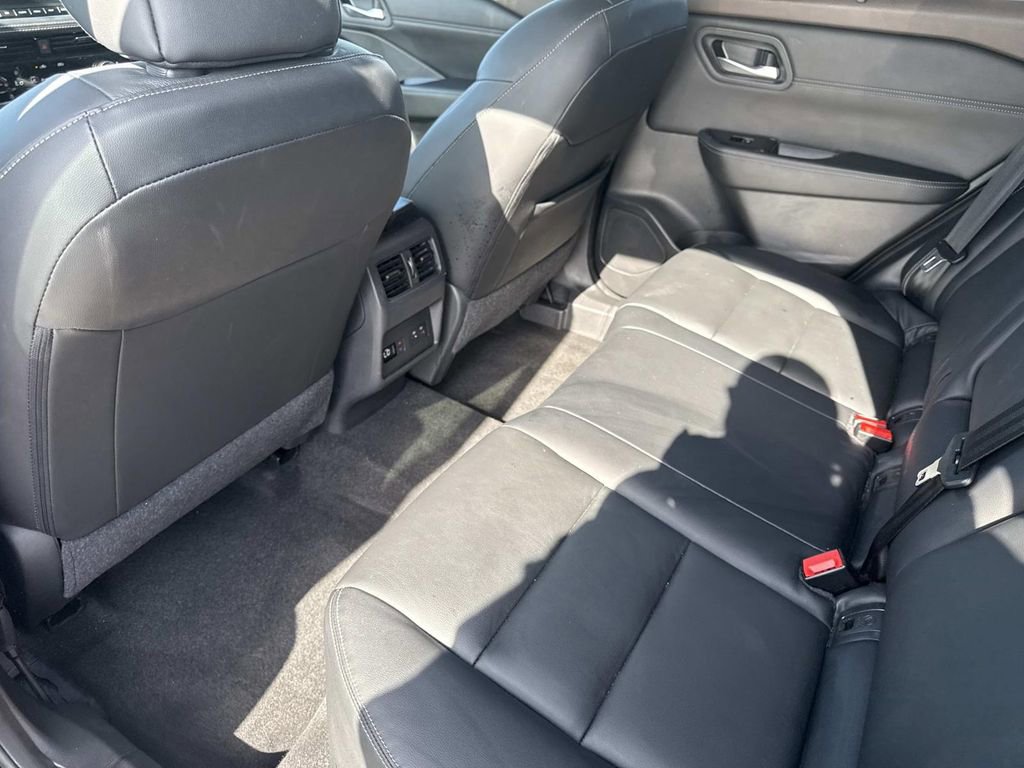 Certified 2023 Nissan Rogue SL w/ SL Premium Package image 16