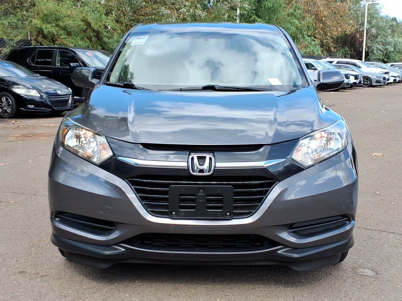 Used 2018 Honda HR-V LX image 2