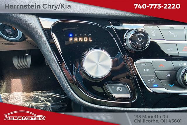 New 2026 Chrysler Voyager LX FWD image 19