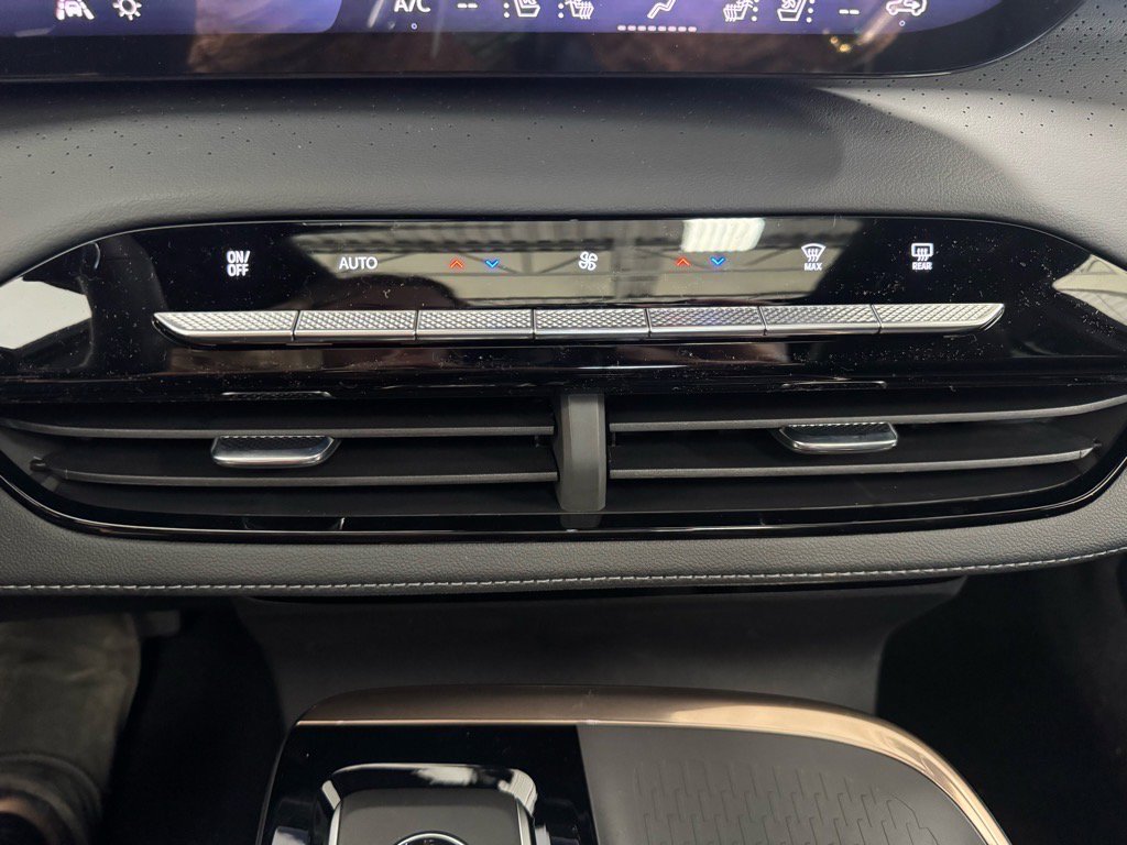 New 2026 Buick Enclave Avenir w/ Super Cruise Package image 22