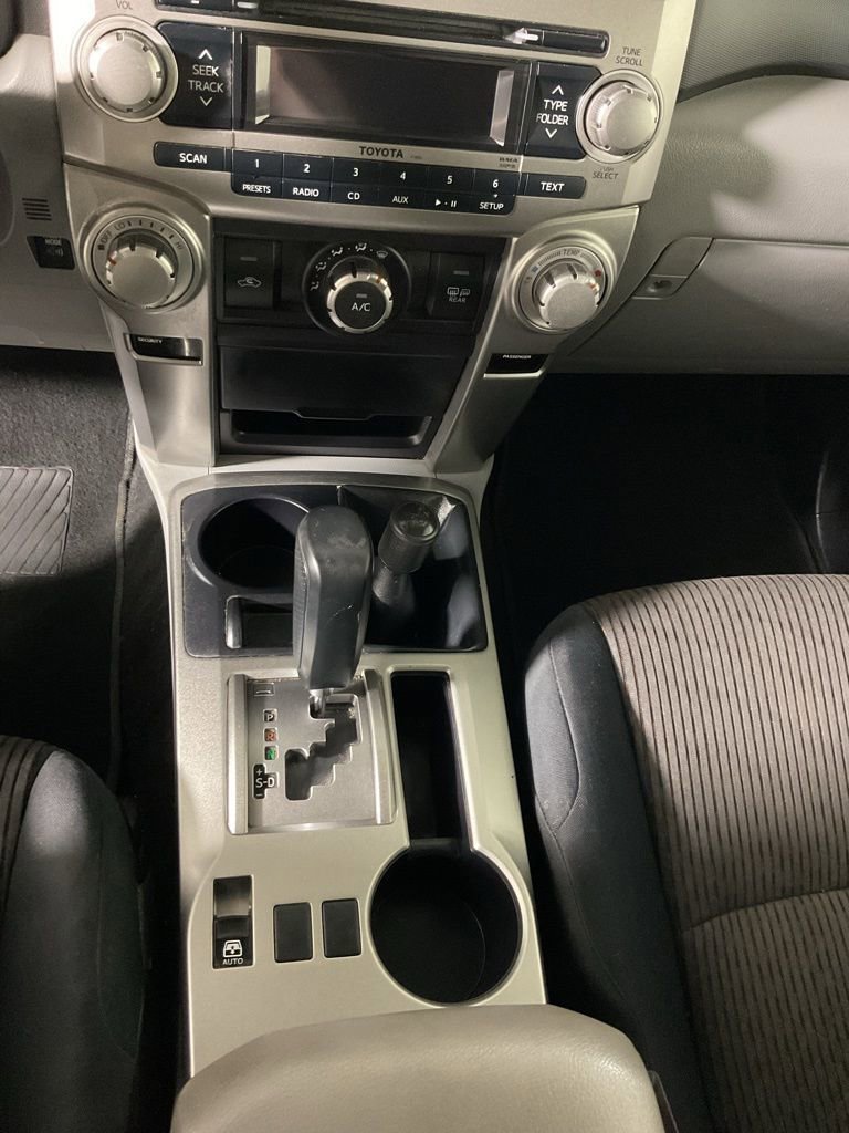 Used 2011 Toyota 4Runner SR5 w/ Convenience Pkg image 24