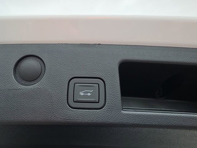 New 2026 GMC Terrain AT4 AWD/4WD image 11