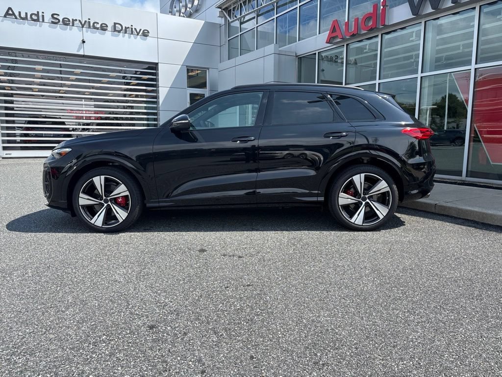 New 2026 Audi SQ5 Premium Plus AWD/4WD image 2