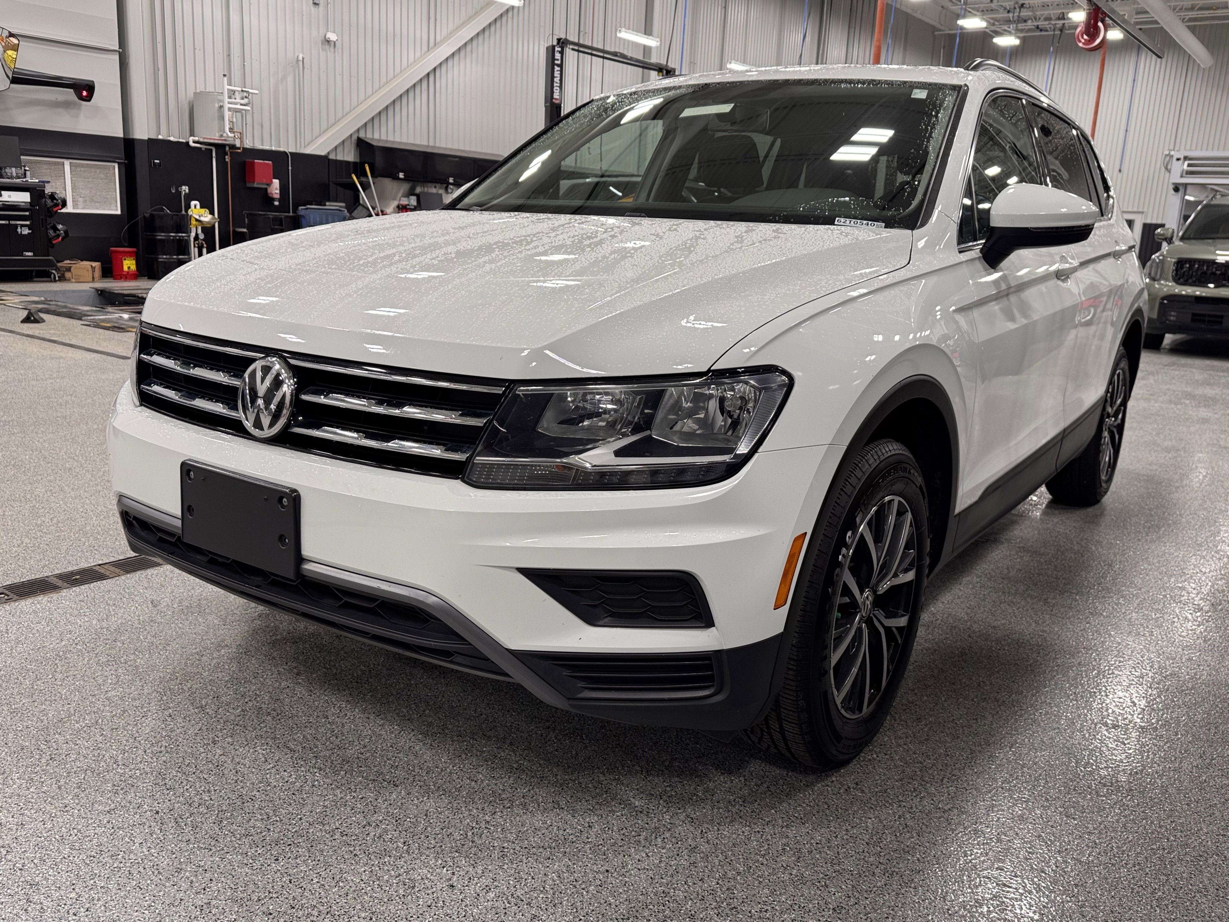 Used 2019 Volkswagen Tiguan SE w/ Panoramic Sunroof Package image 30