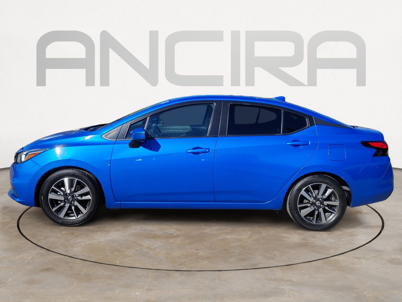 Used 2020 Nissan Versa SV image 11