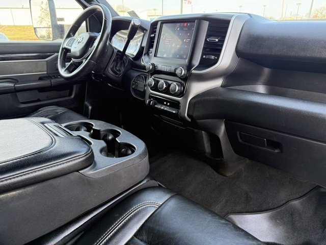 Used 2022 RAM 3500 Big Horn image 9