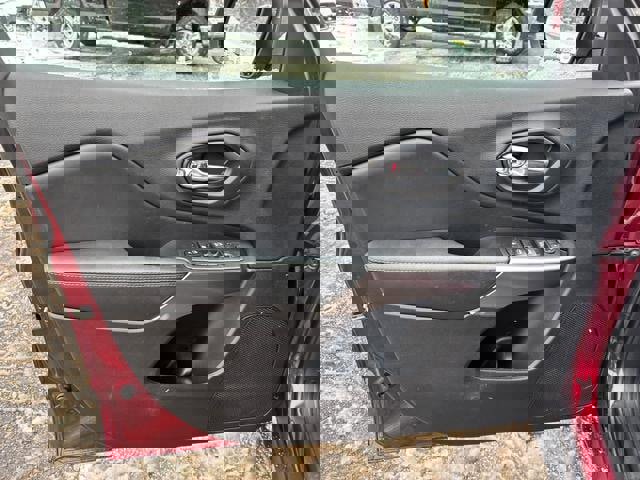 Used 2020 Jeep Cherokee Latitude Plus image 10