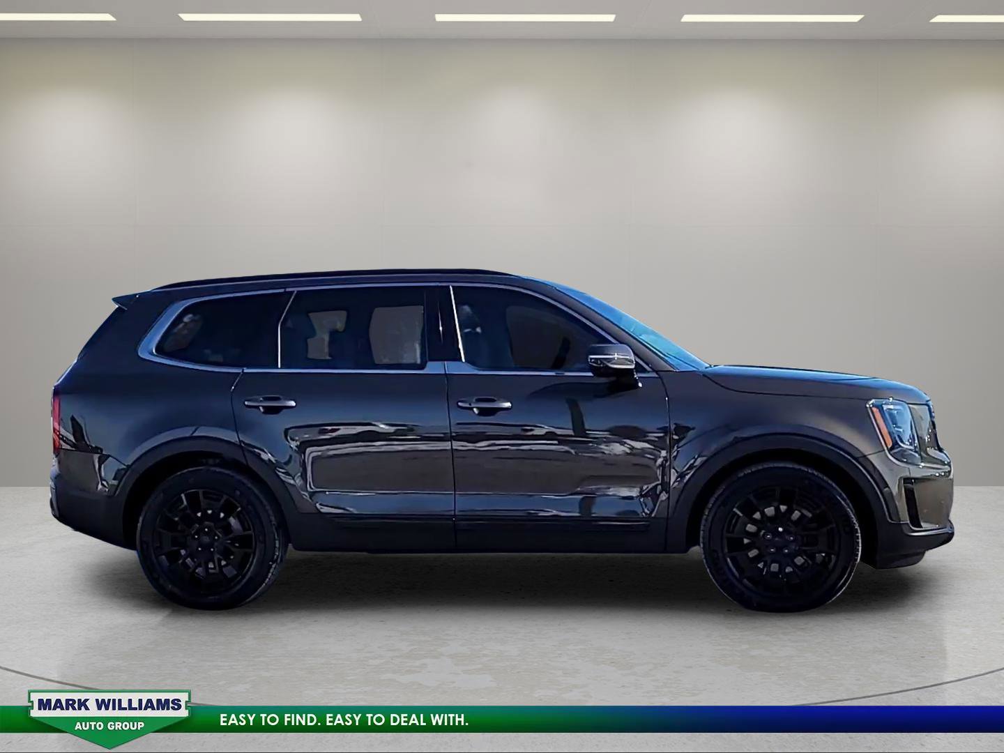 Used 2021 Kia Telluride SX w/ Nightfall Edition Package image 2