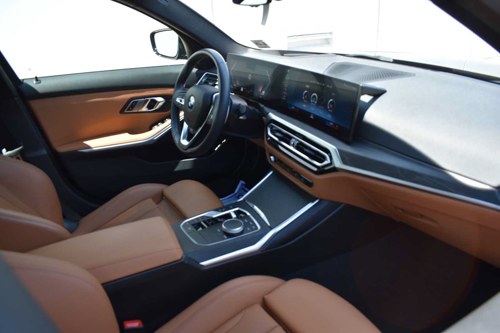 Used 2023 BMW 330i xDrive Sedan w/ Premium Package AWD/4WD image 13