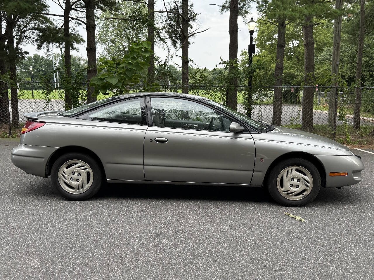 Used 1997 Saturn S-Series SC2 FWD image 4