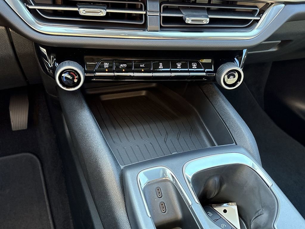 New 2026 Chevrolet Equinox EV LT w/ Comfort Package image 18