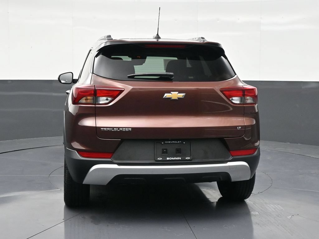 Used 2022 Chevrolet TrailBlazer LT FWD image 4