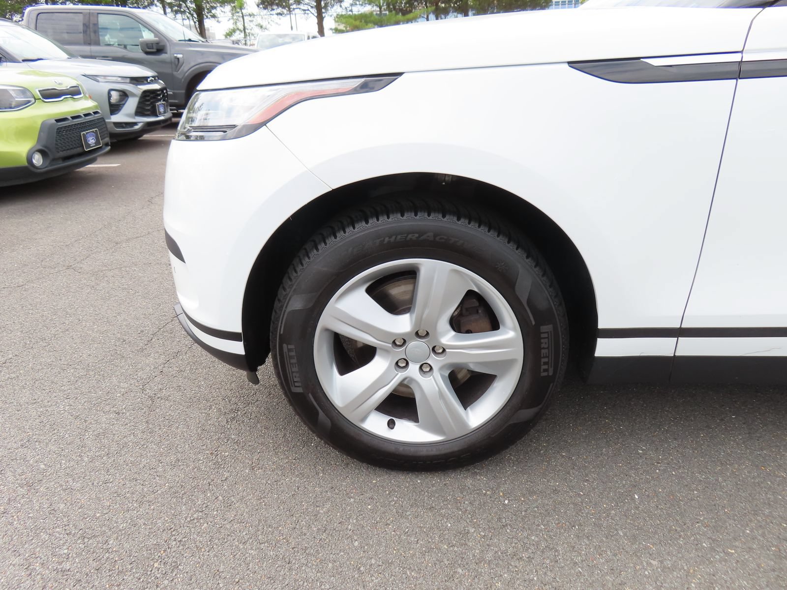 Used 2023 Land Rover Range Rover Velar S AWD/4WD image 12