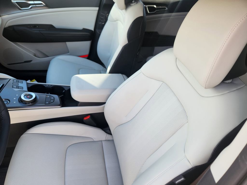 New 2026 Kia Sportage EX image 8