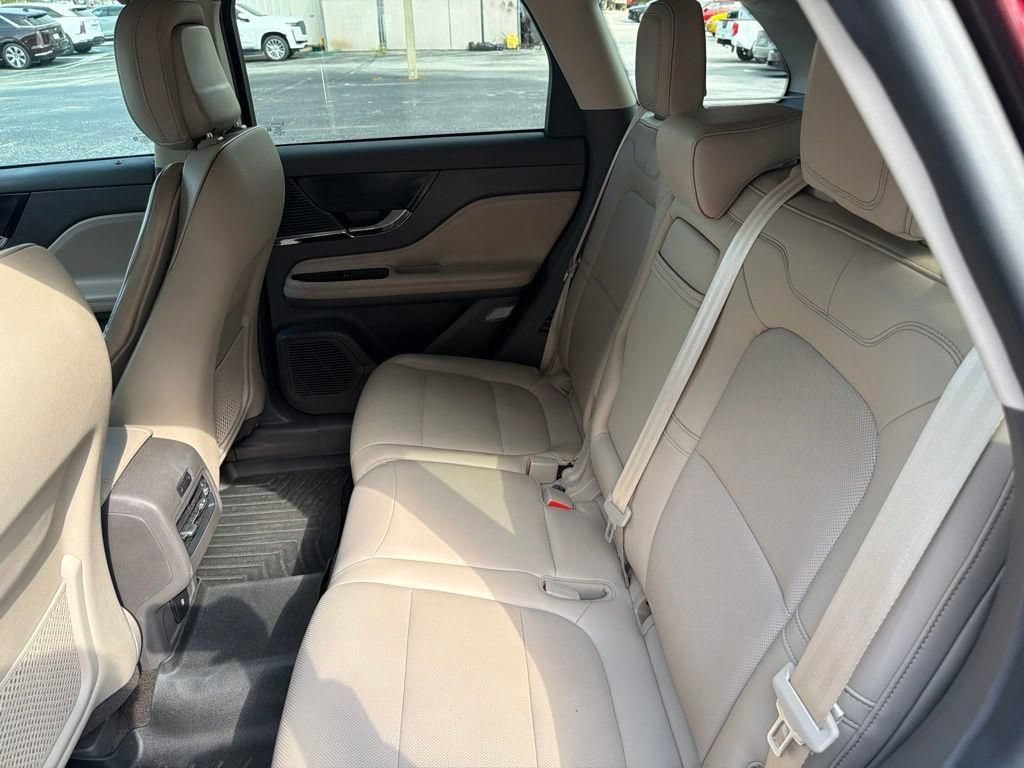 Used 2020 Lincoln Corsair FWD w/ Equipment Group 101A image 9