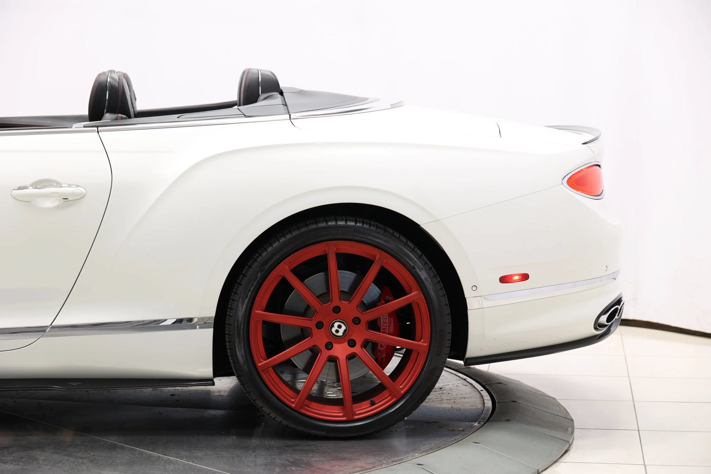 Used 2020 Bentley Continental GT V8 AWD/4WD image 11