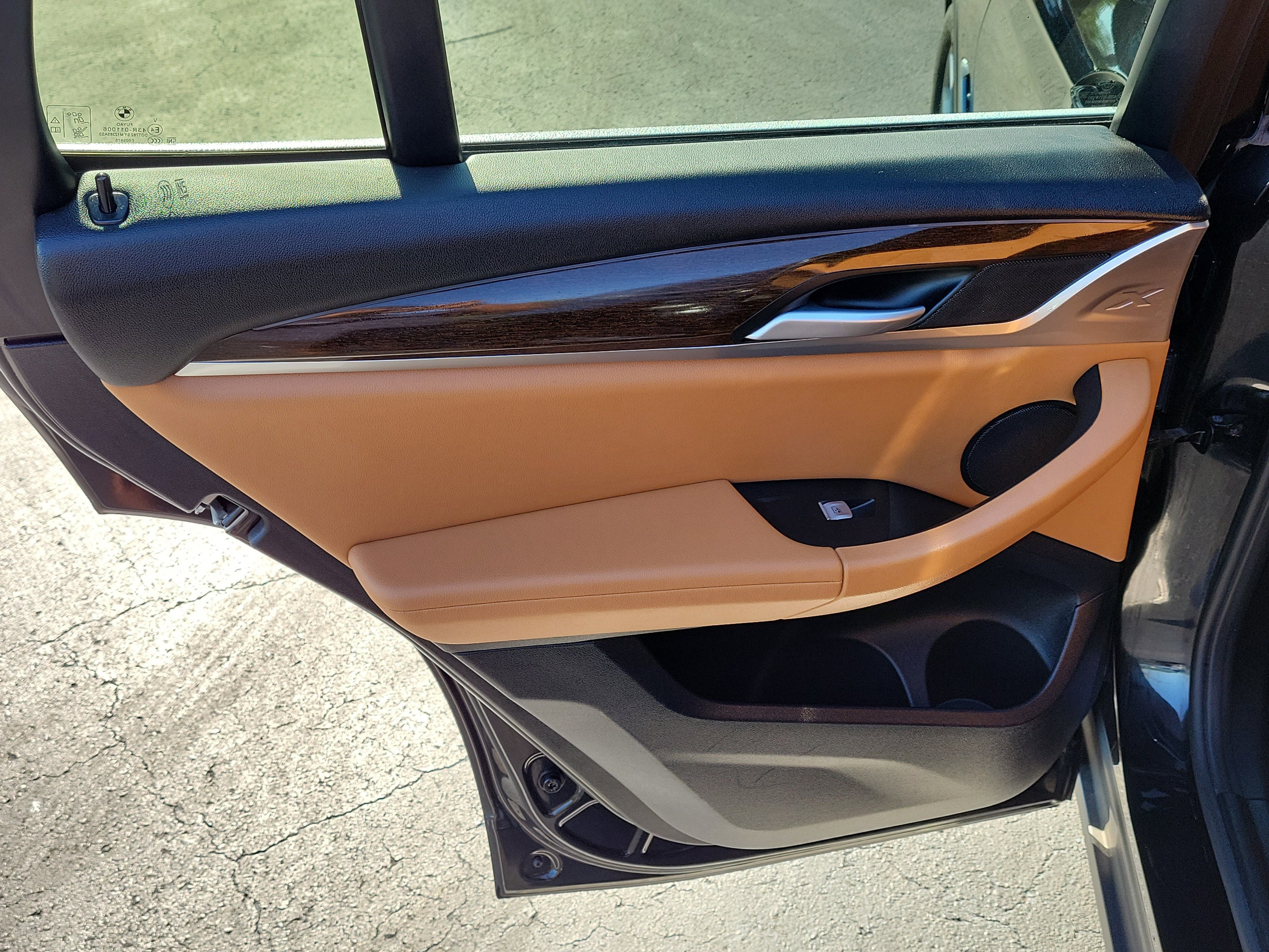 Used 2024 BMW X3 sDrive30i w/ Premium Package image 10