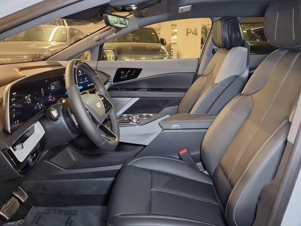 New 2026 Cadillac Optiq Luxury 1 RWD image 15