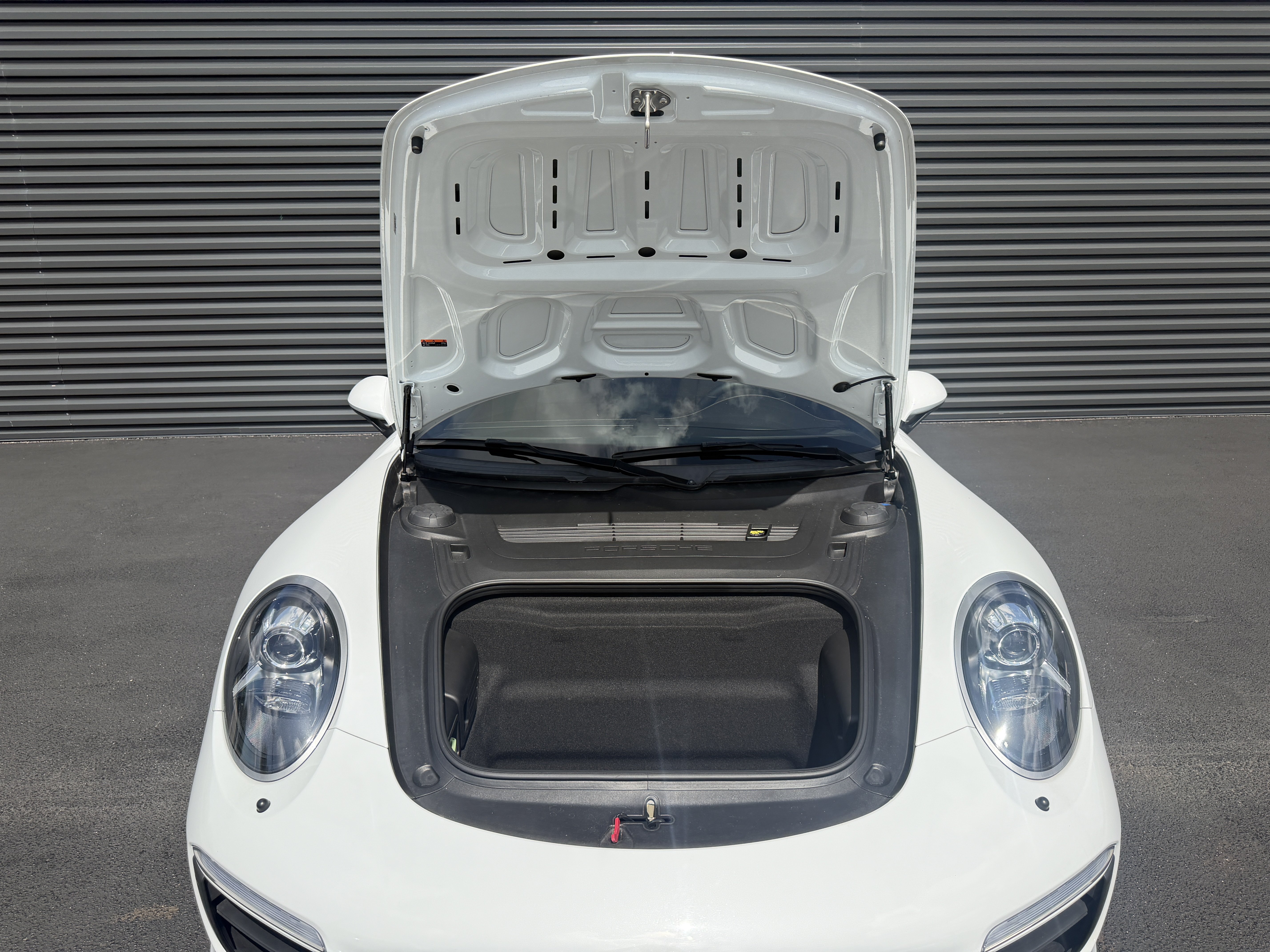 Used 2018 Porsche 911 Targa 4 GTS AWD/4WD image 18