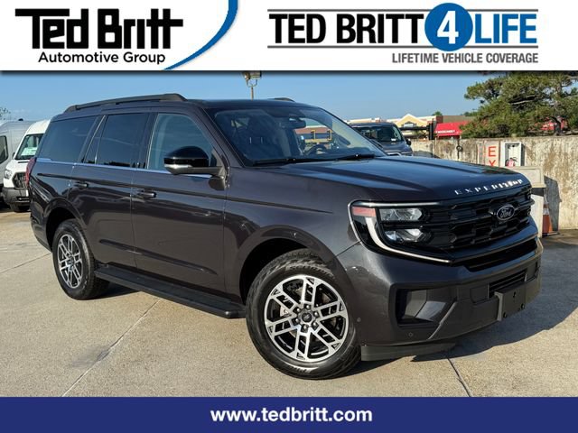 Used 2025 Ford Expedition Active AWD/4WD image 1