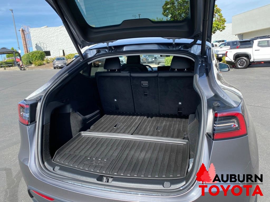 Used 2025 Tesla Model Y Long Range AWD/4WD image 12