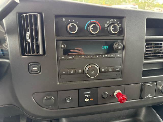 Used 2018 GMC Savana 3500 w/ Power Convenience Package RWD image 18